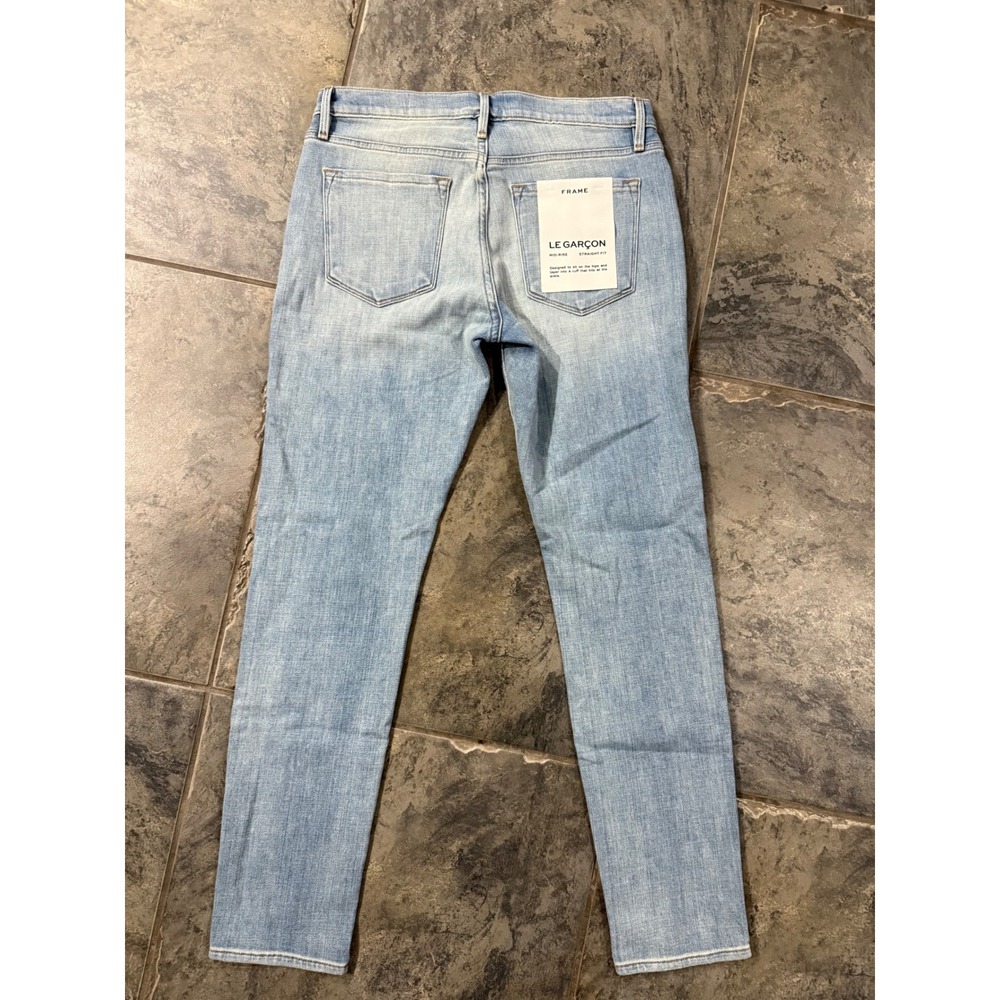 FRAME
Le Garcon mid-rise straight leg boyfriend jeans Finn Sz 26 $238
26 $238 - Picture 7 of 9